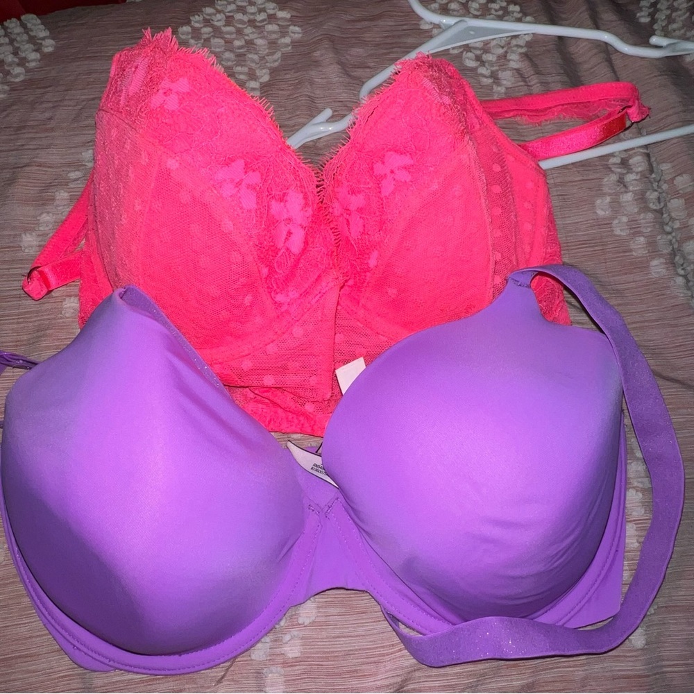 bundle two Victoria secret bras